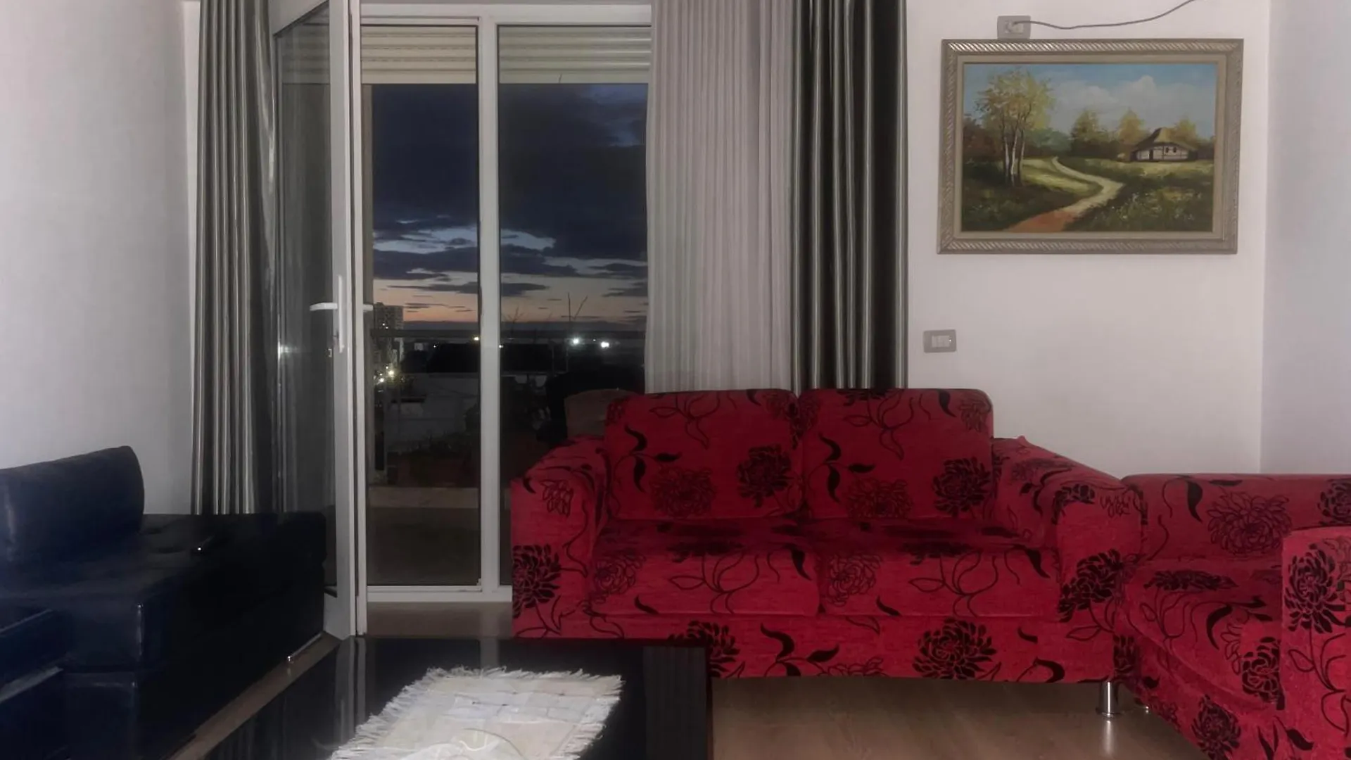 City Center Luxury Apartment Tirana
